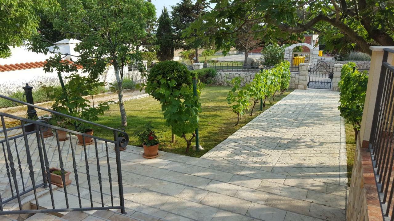 Holiday House Lavanda Vrsi Exterior photo