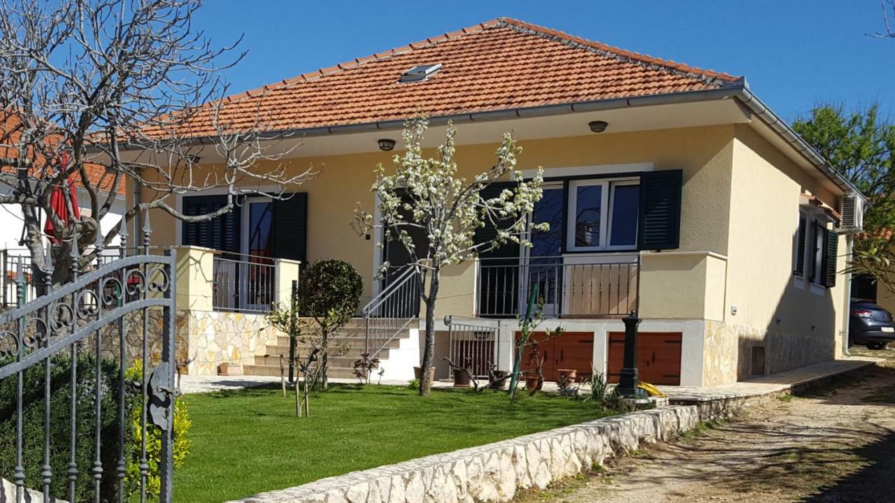 Holiday House Lavanda Vrsi Exterior photo
